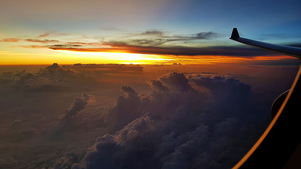 18.11.: En route to Denpasar (Bali)